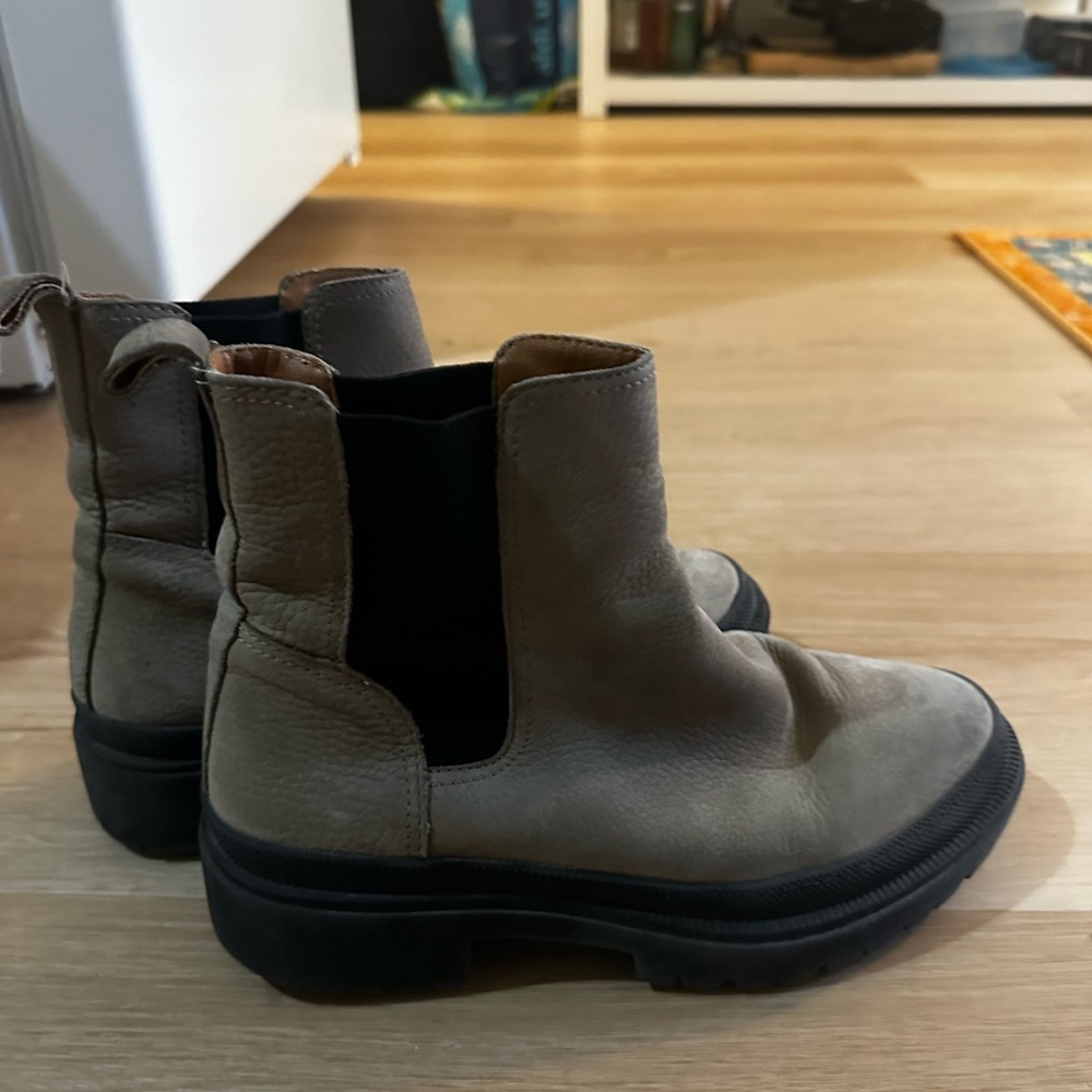 Lucky Brand Lug Sole Tan Booties